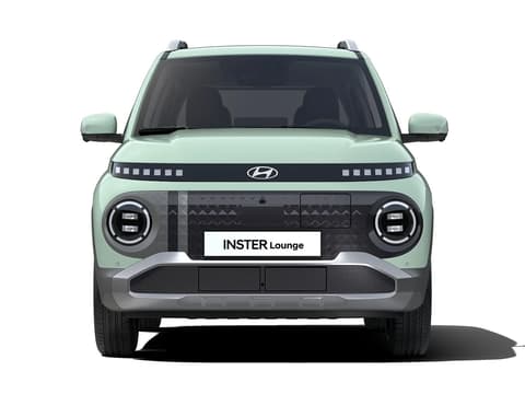 Преден изглед на Hyundai INSTER Lounge с двуцветна решетка.