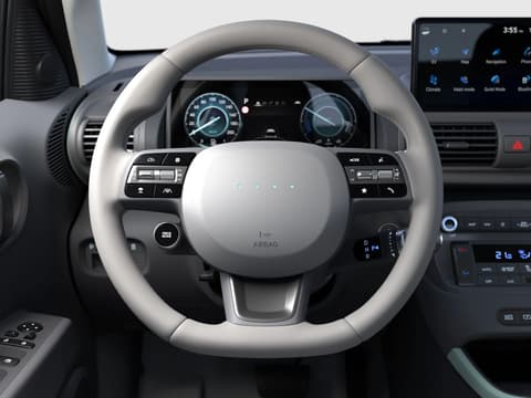 Воланът на Hyundai INSTER Lounge с LED осветление.