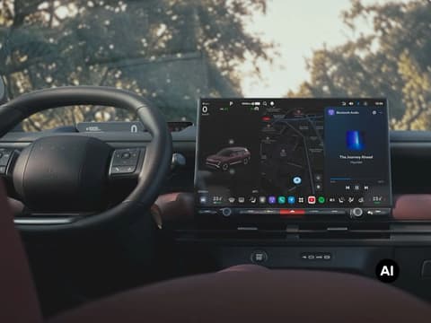 Интерфейсът Pleos Connect на екрана на Hyundai TUCSON.