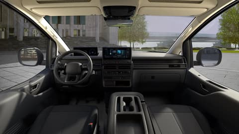Интериор на Hyundai STARIA Cargo.