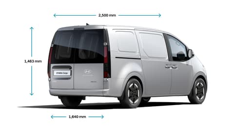 Hyundai STARIA Cargo, заснет отзад, с означени размери.