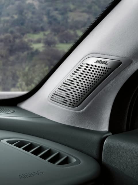 IONIQ 9 Active Noise Control-Road със слушалка от премиум аудиосистемата BOSE®.