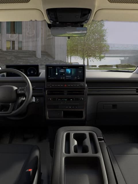 Интериор на Hyundai STARIA Cargo.