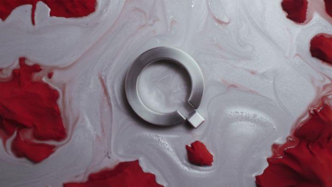 Image showing the letter Q.