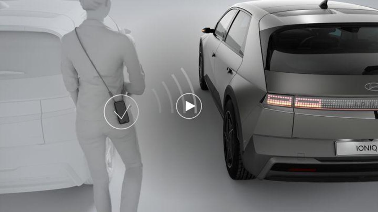 A video showing Hyundai Digital Key 2, which uses a smartphone to unlock the doors of IONIQ 6.